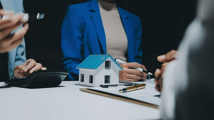 Read more about the article סוף כל סוף מוכרים את הדירה? הינה 5 דברים קריטיים לשים לב אליהם לפני שמקדמים עסקה