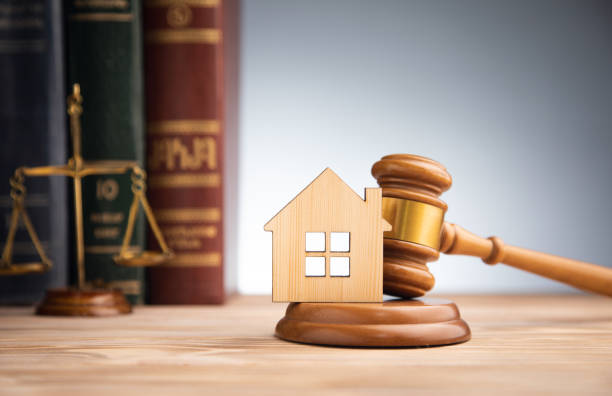 Read more about the article 7 סיבות מדוע אסור לוותר על עורך דין נדל"ן בעסקאות רכישה ומכירה + טיפ בונוס ששווה זהב!